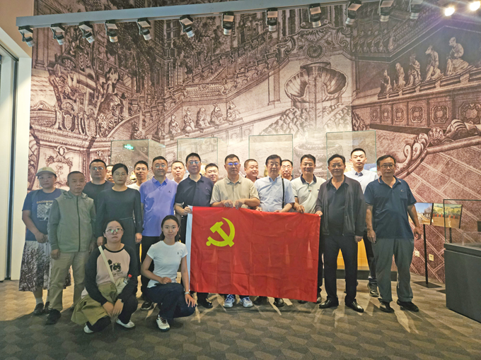 w2党建合影.jpg